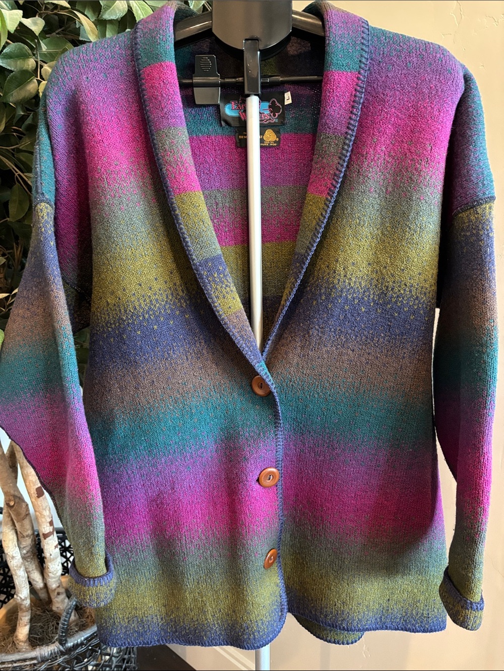 Vintage 1990s Early Winters 100% Wool Cardigan